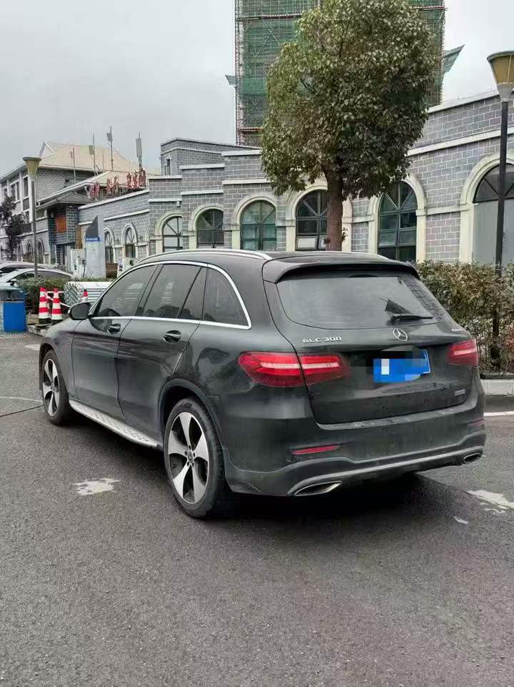 重庆18年奔驰GLC7