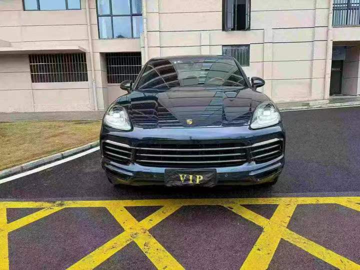 吉安20年保时捷卡宴1