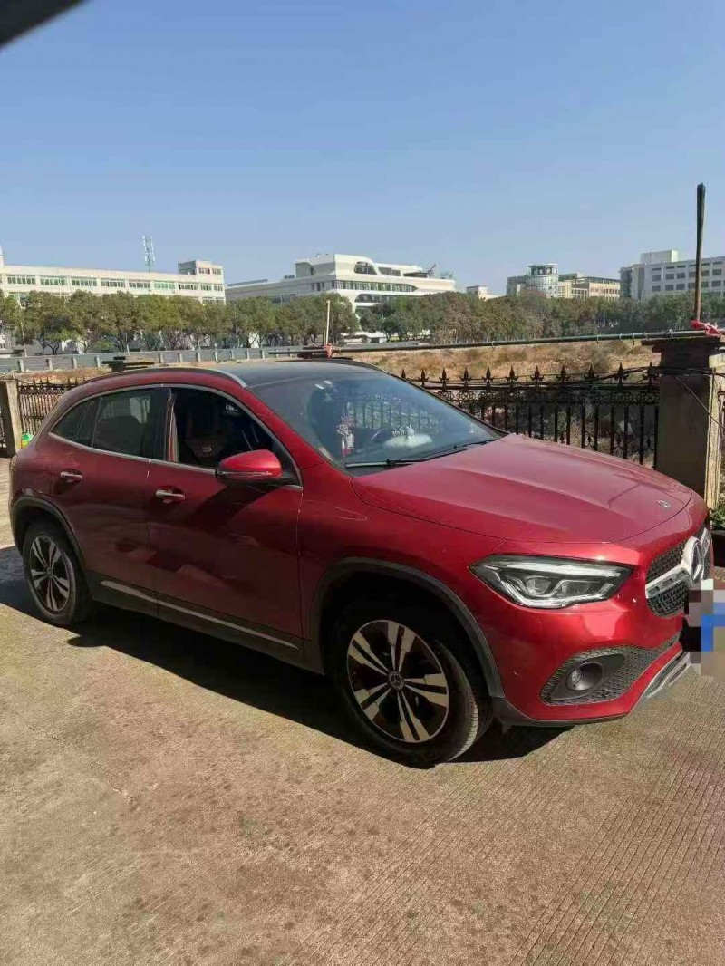 衢州21年奔驰GLA2