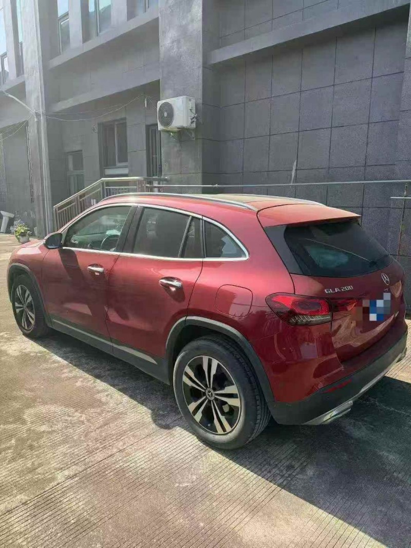 衢州21年奔驰GLA7