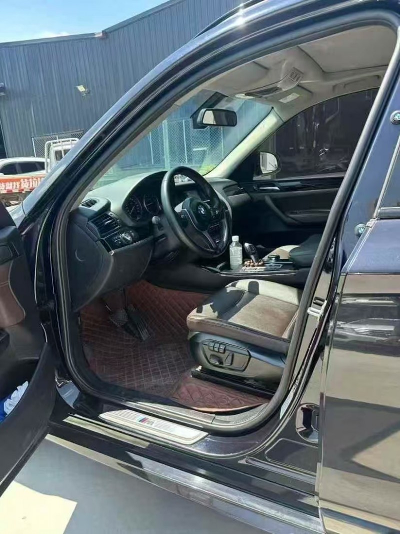 武汉17年宝马X37