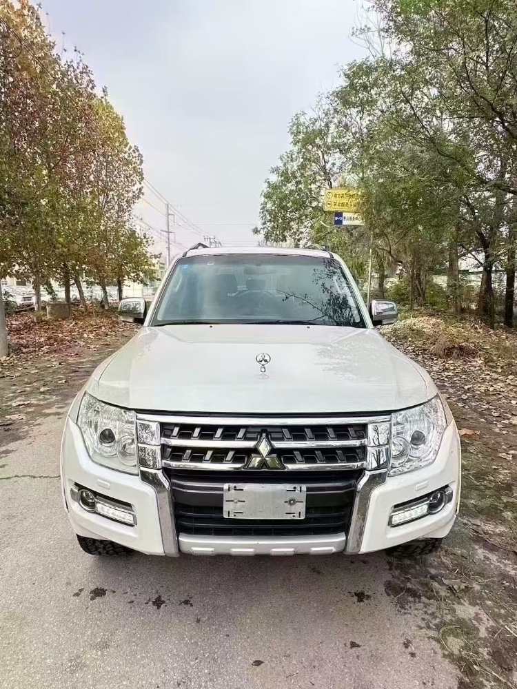 宿州20年三菱帕杰罗1