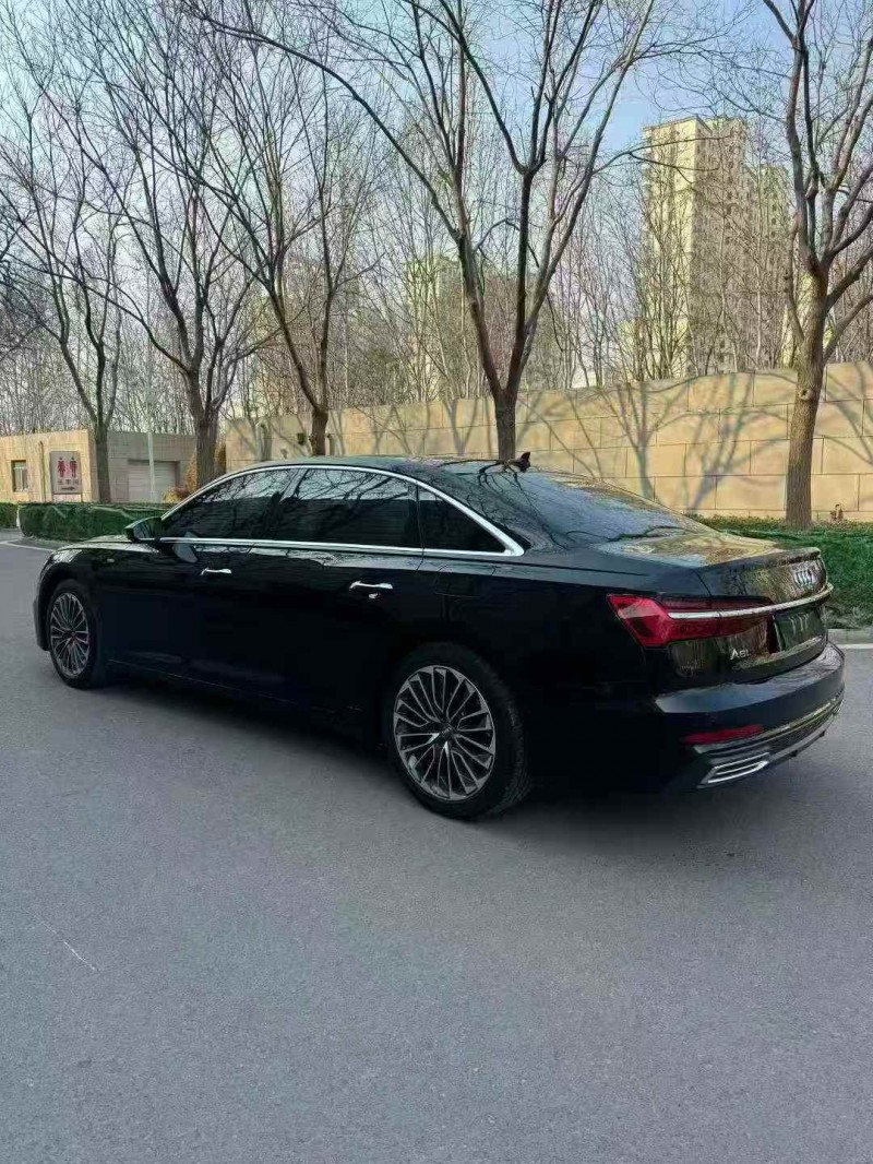 青岛22年奥迪A6L7