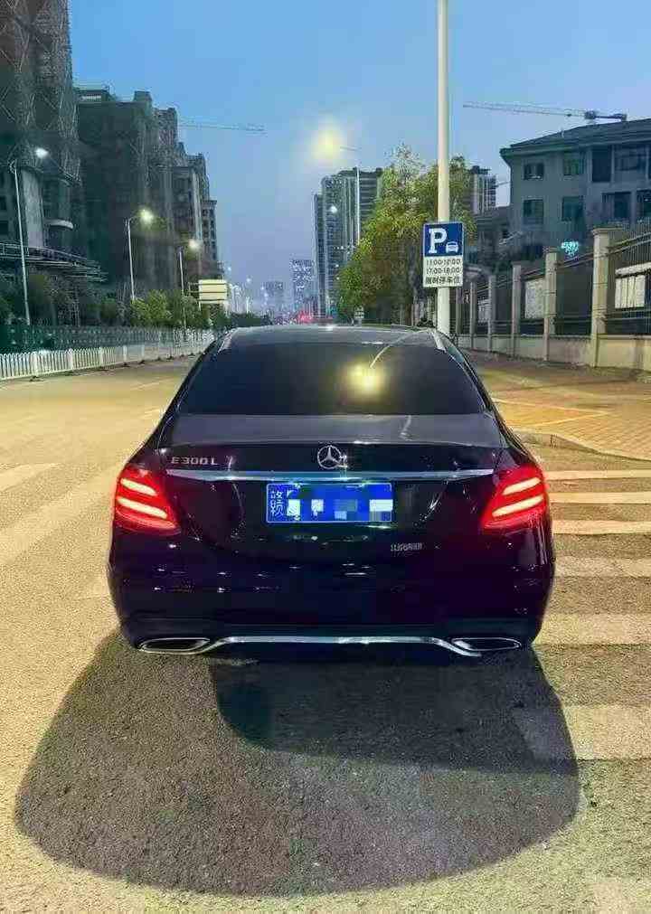 新余19年奔驰E8