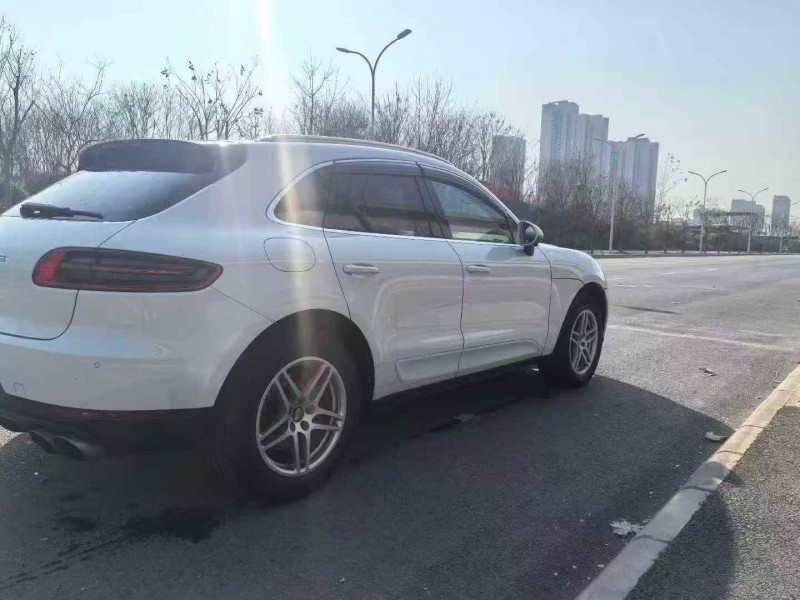 荆州16年保时捷Macan8