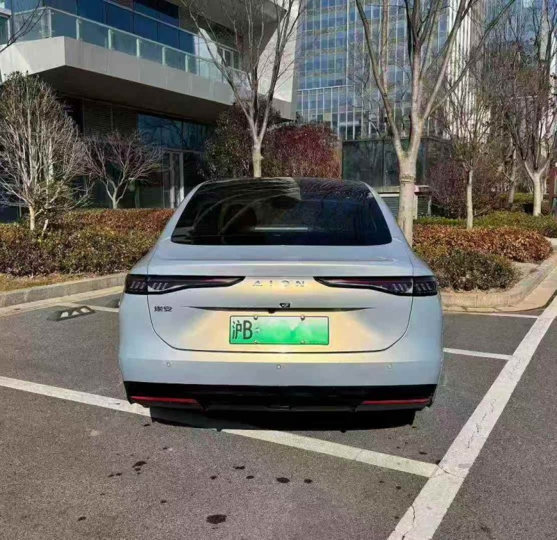 连云港25年传祺埃安RT9