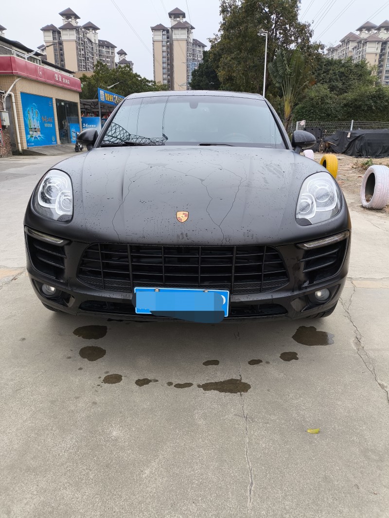 广州15年保时捷Macan1