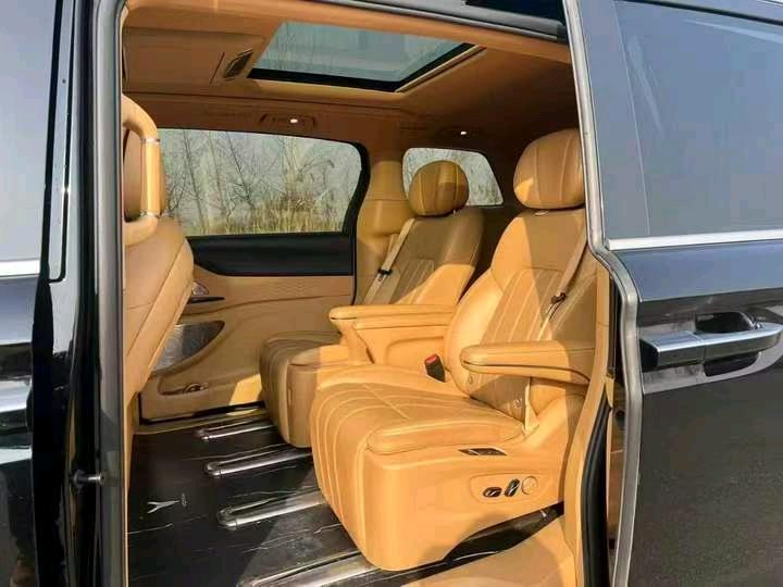 盐城24年岚图汽车梦想家5