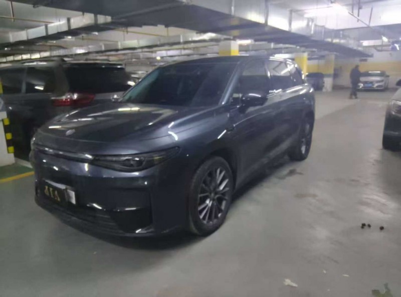 武汉24年零跑汽车C103