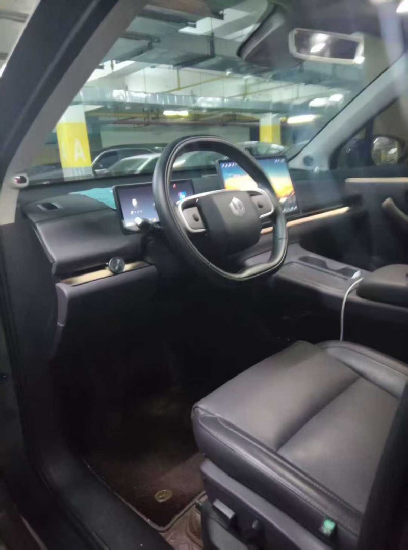 武汉24年零跑汽车C104