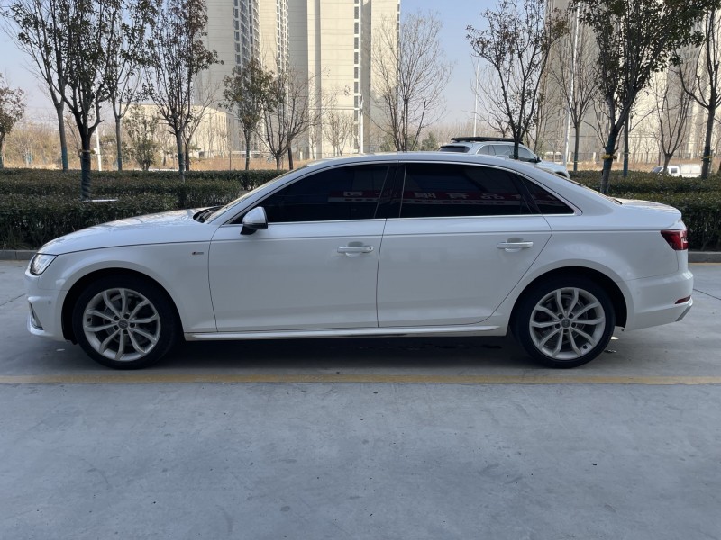 济宁19年奥迪A4L8