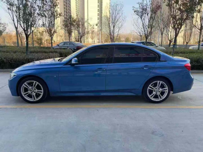济宁19年宝马3系9