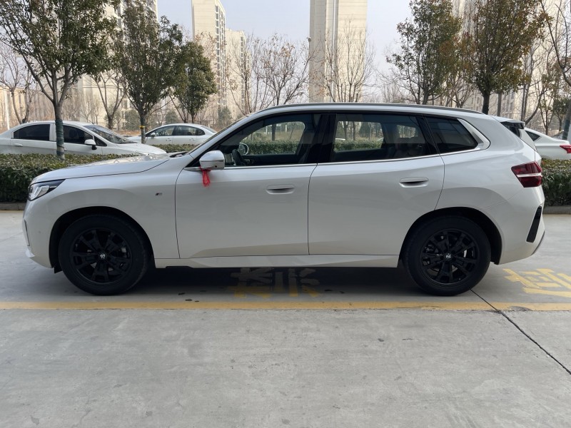 济宁25年宝马X37