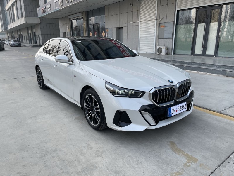 济宁24年宝马4系4