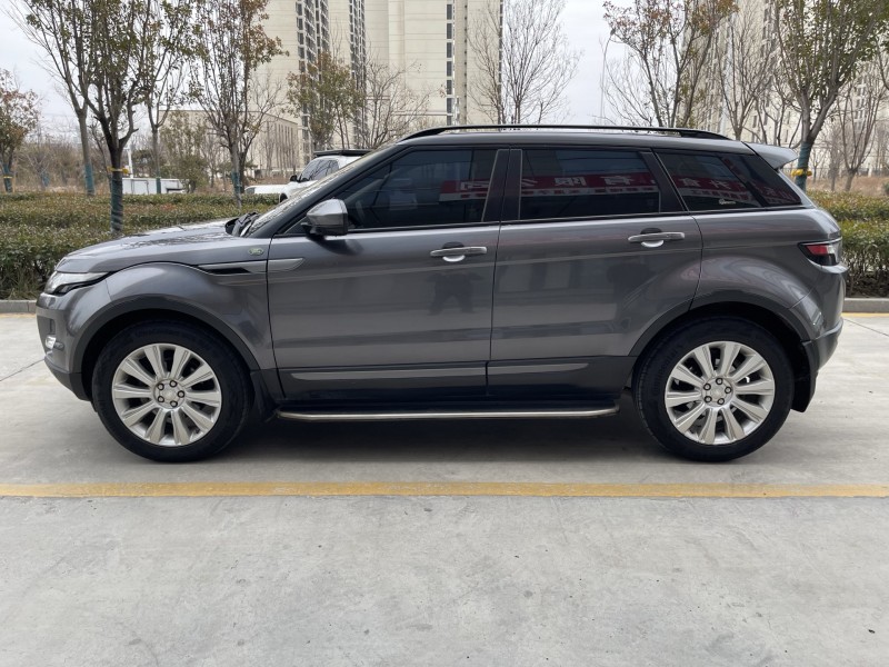 济宁16年路虎极光8