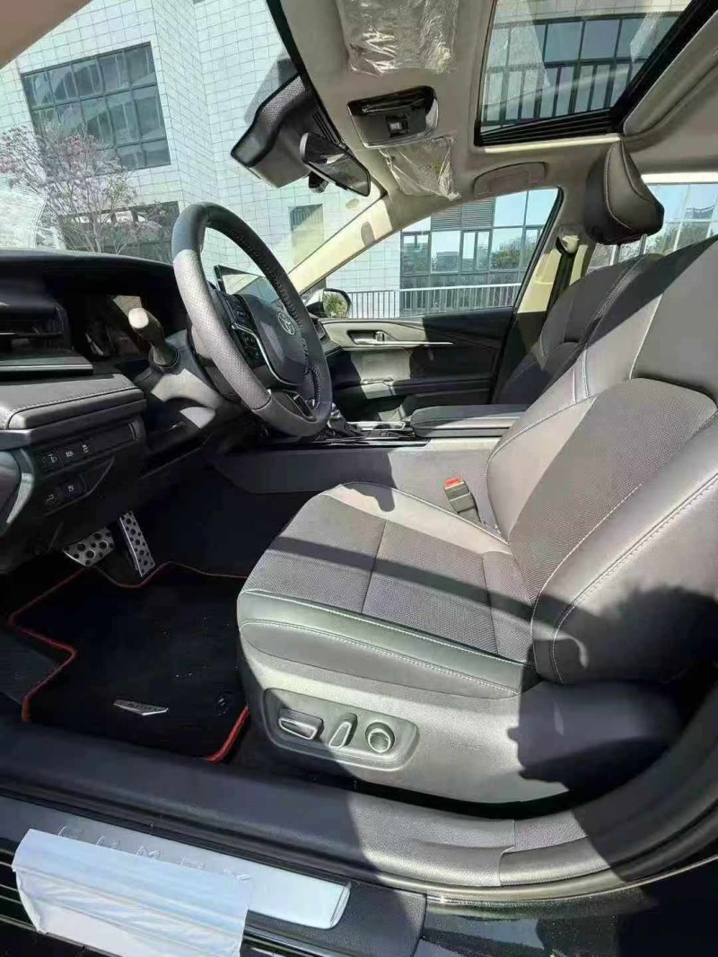 江门25年丰田凯美瑞6