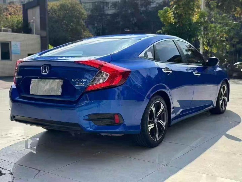 汕头17年本田思域7