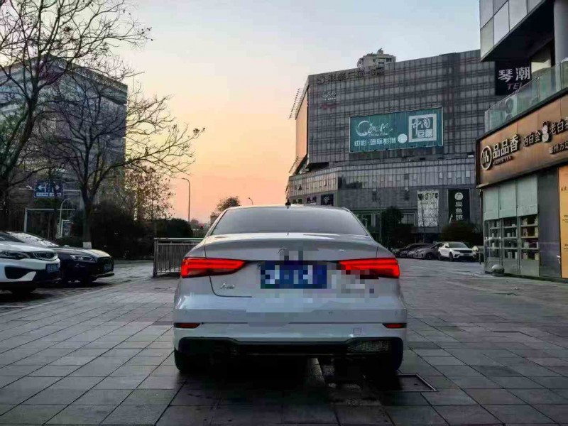 嘉兴19年奥迪A39