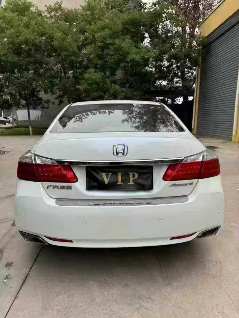 邢台16年本田雅阁8