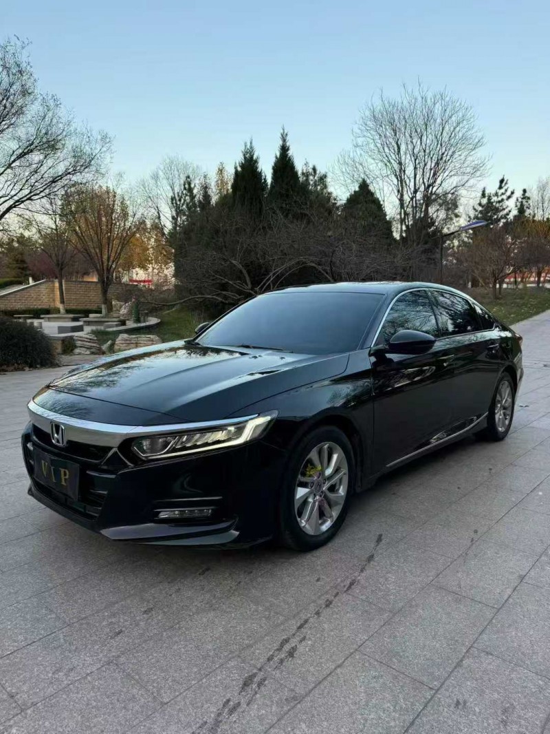 邢台19年本田雅阁2