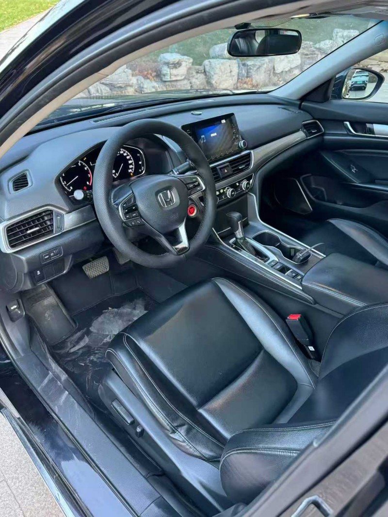 邢台19年本田雅阁5