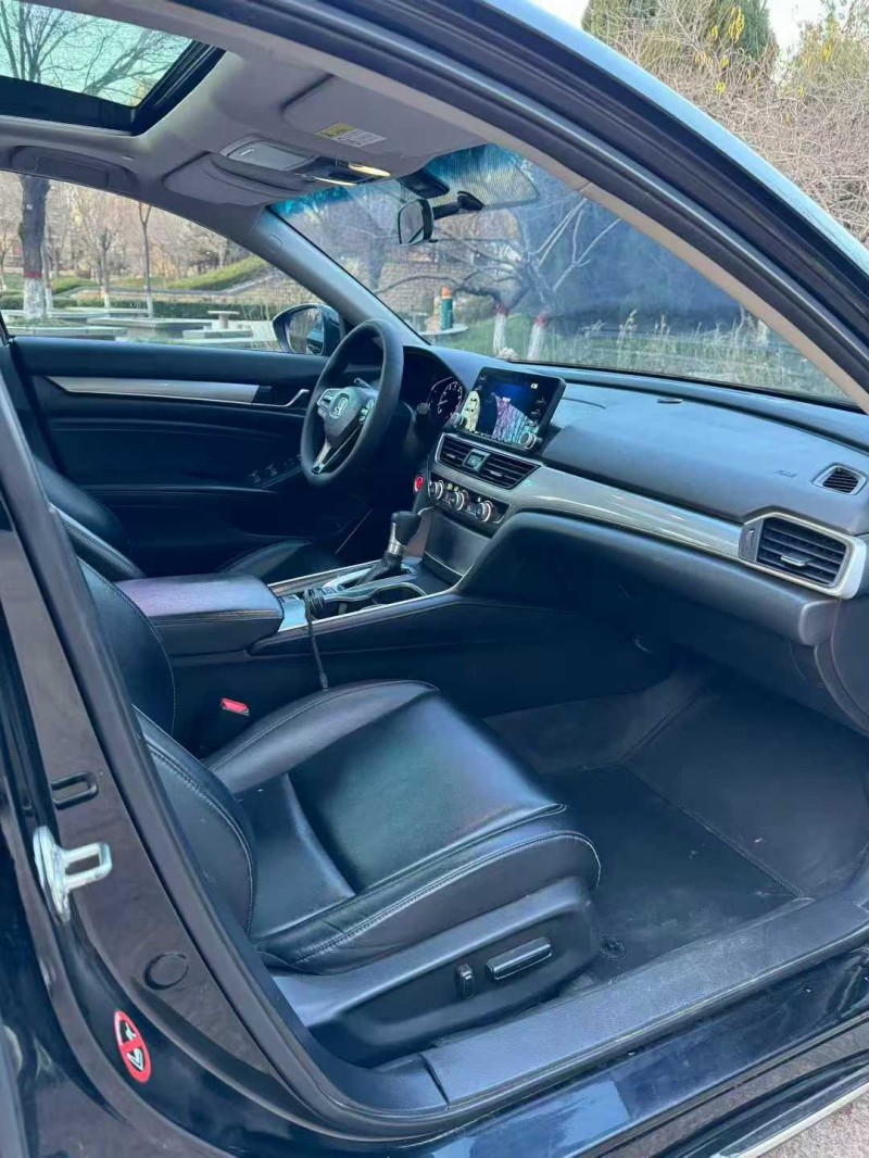 邢台19年本田雅阁6