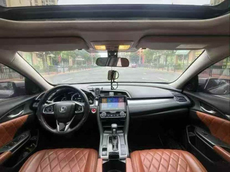 湛江18年本田思域4