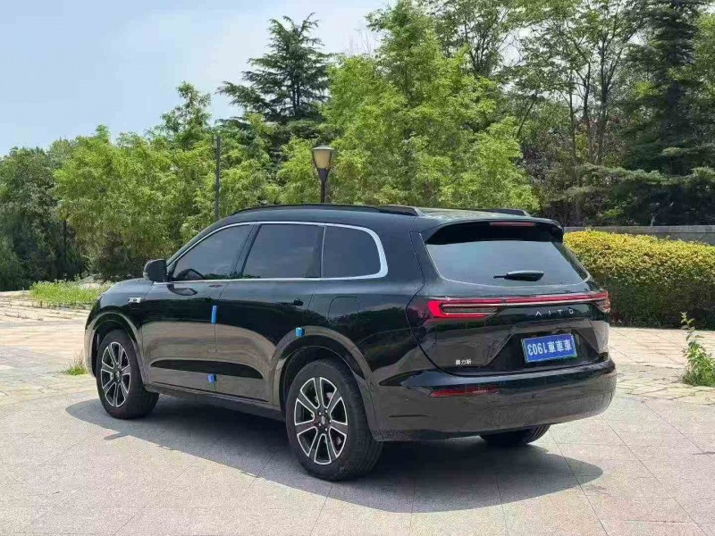 烟台25年华为智选问界8