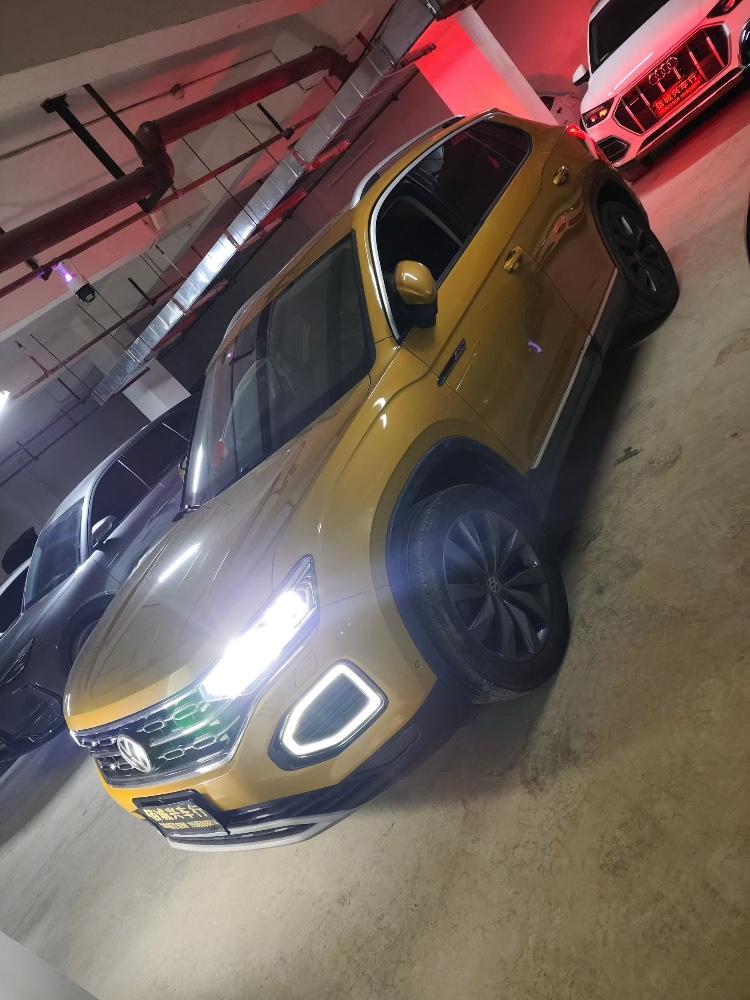 毕节18年大众探岳8