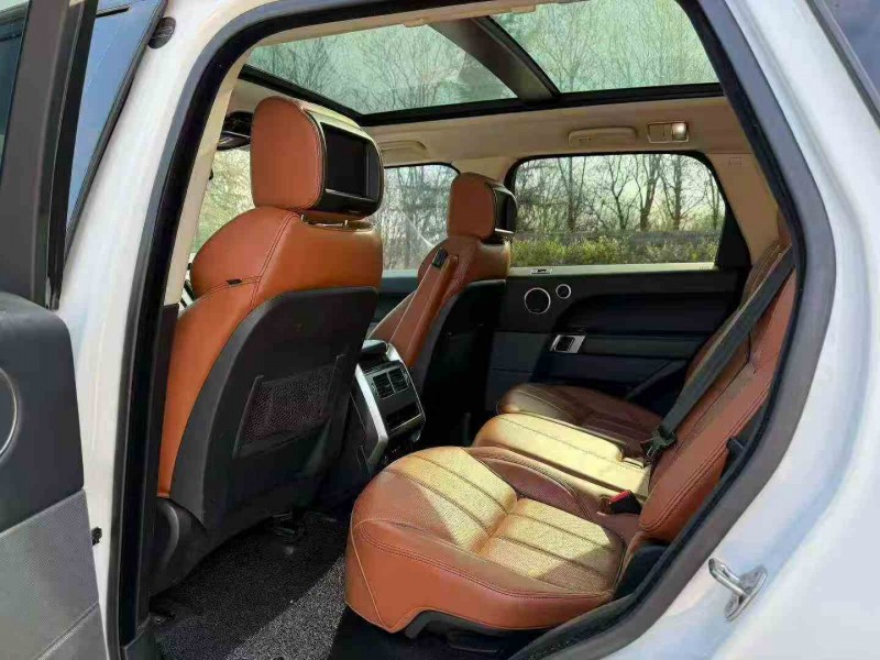 济宁15年路虎揽胜运动5