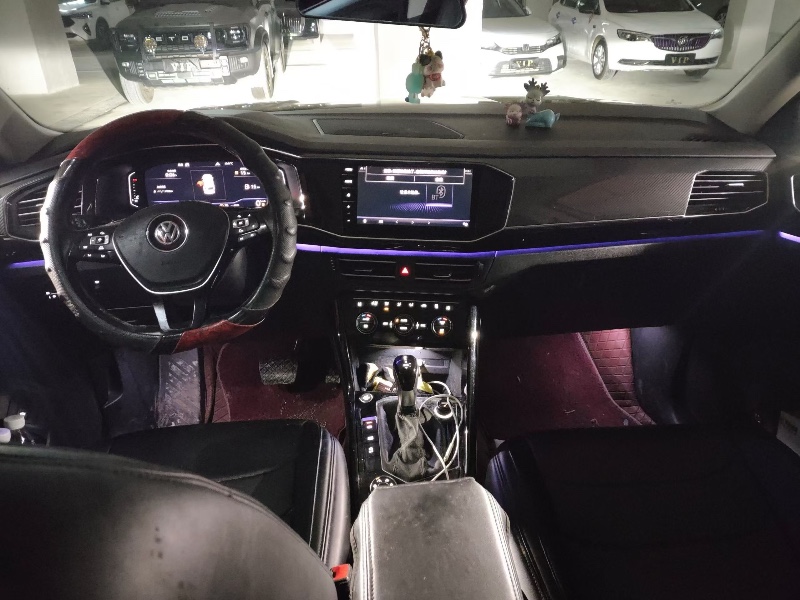 毕节18年大众探岳7