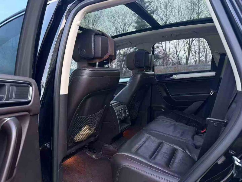 枣庄18年大众途锐5