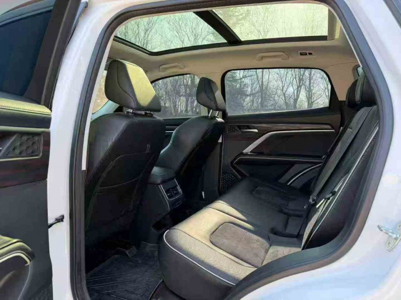 济宁23年哈弗H64