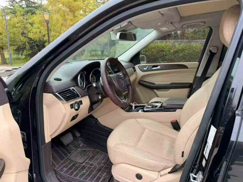 青岛16年奔驰GLS4