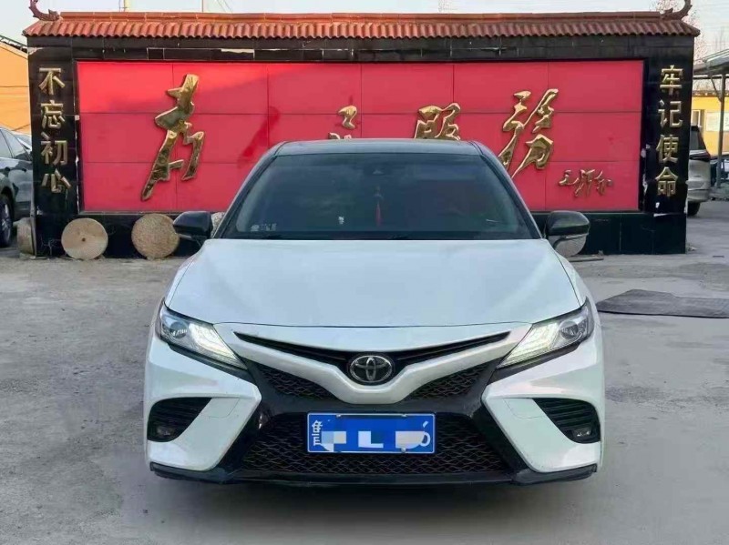 淄博18年丰田凯美瑞1