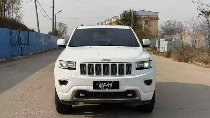 济宁17年Jeep大切诺基1
