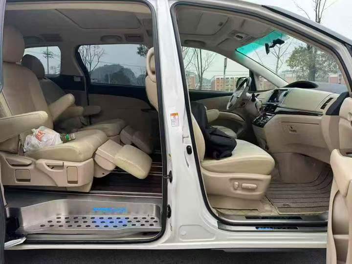 萍乡17年丰田普瑞维亚6