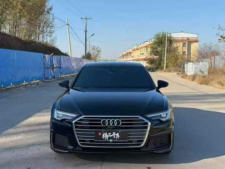 济宁22年奥迪A6L1