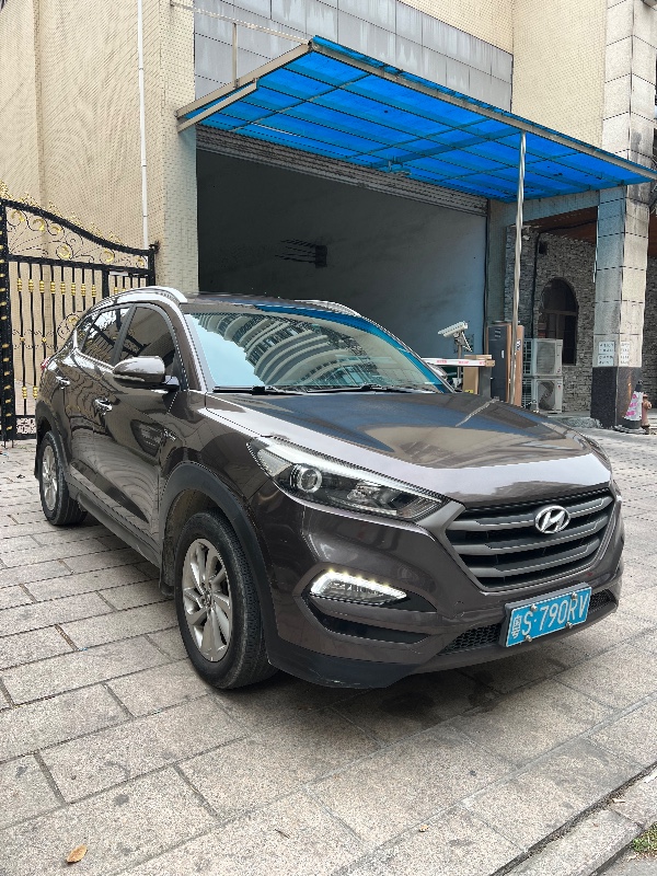 揭阳17年现代途胜2