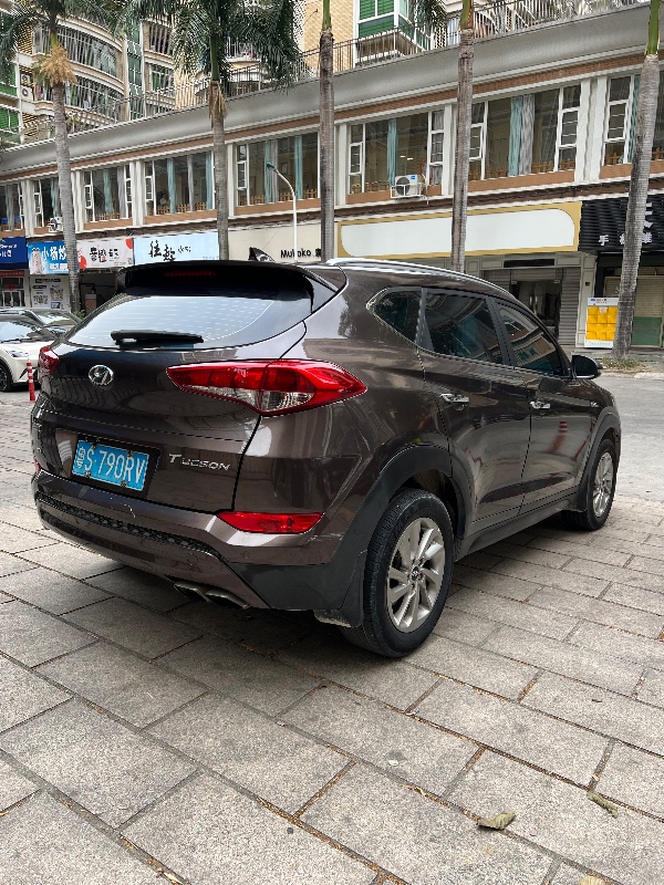 揭阳17年现代途胜6