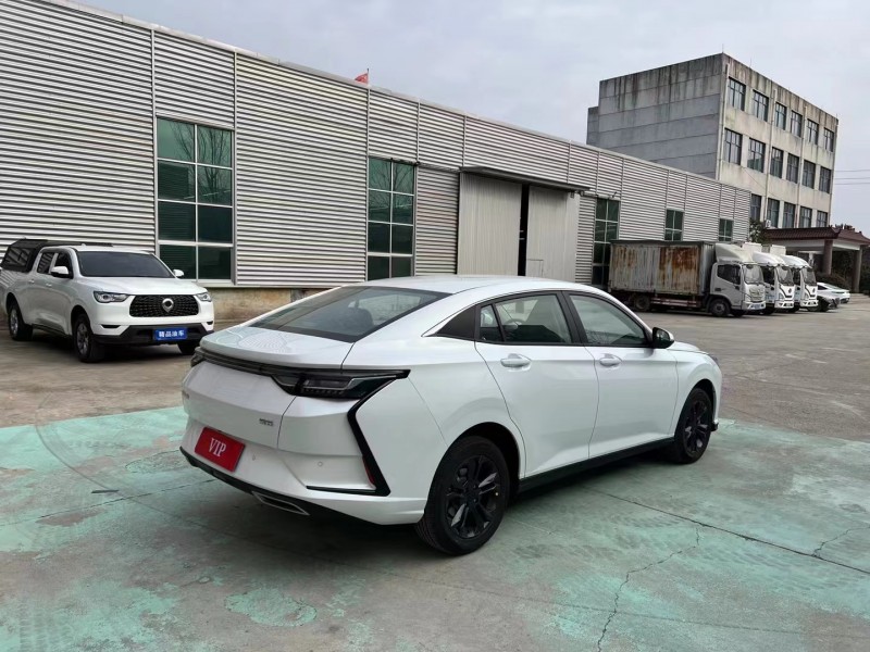 临沂25年东风奕炫8