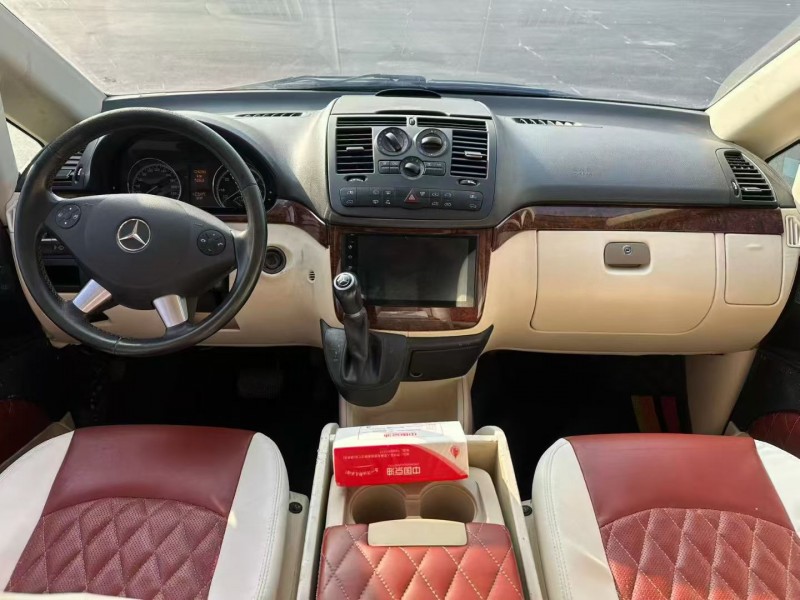 枣庄17年奔驰唯雅诺6