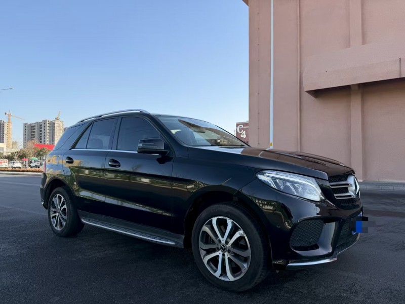 枣庄17年奔驰GLE2