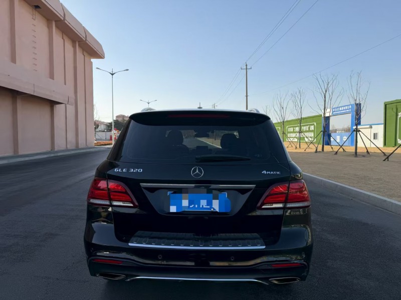 枣庄17年奔驰GLE9