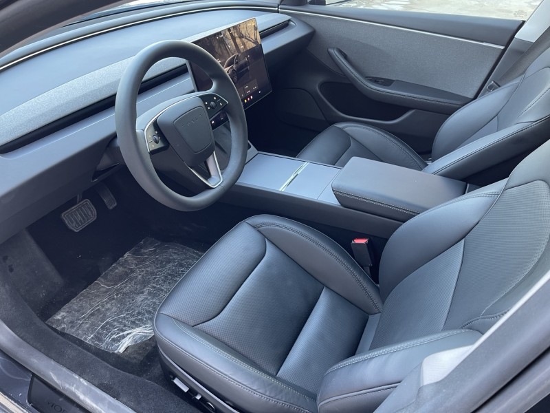 济宁24年特斯拉MODEL 34