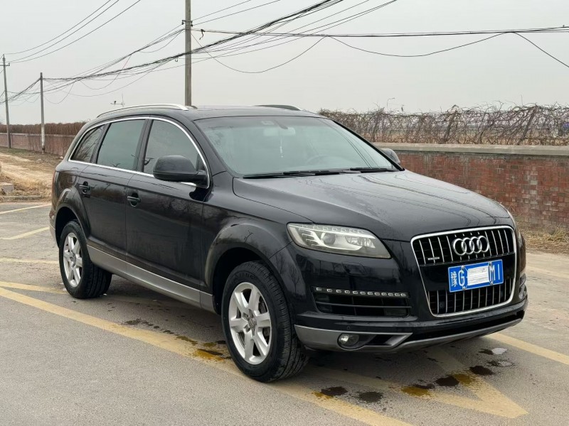 新乡12年奥迪Q73