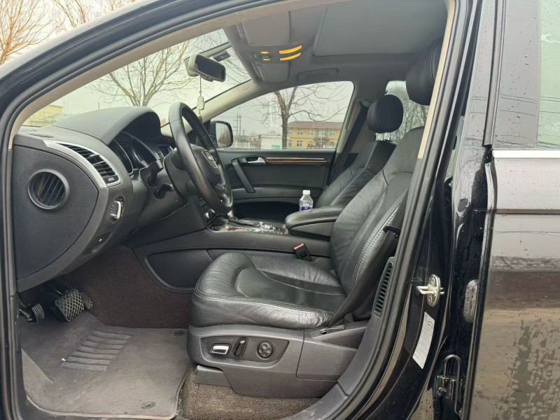 新乡12年奥迪Q74