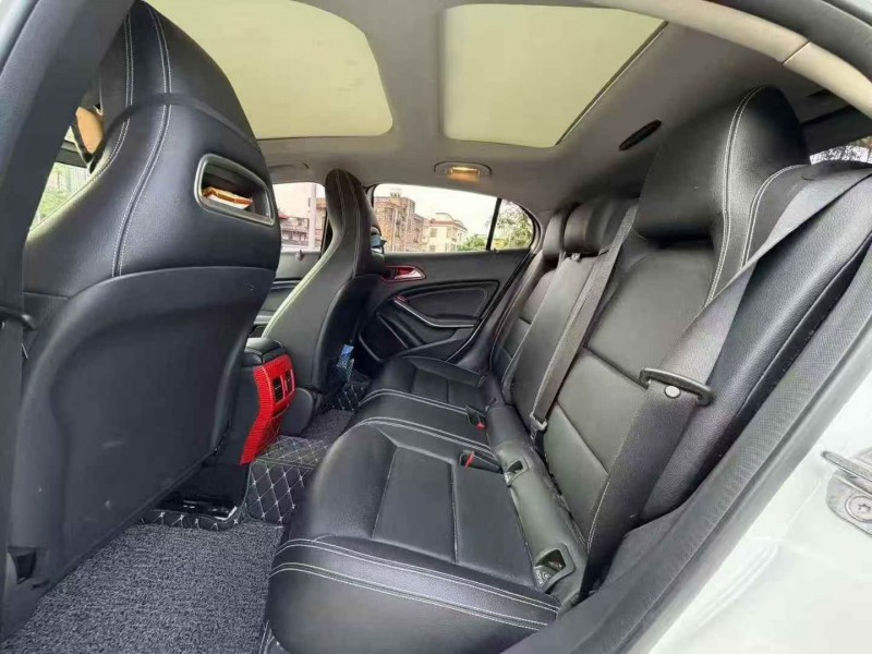 深圳19年奔驰GLA5