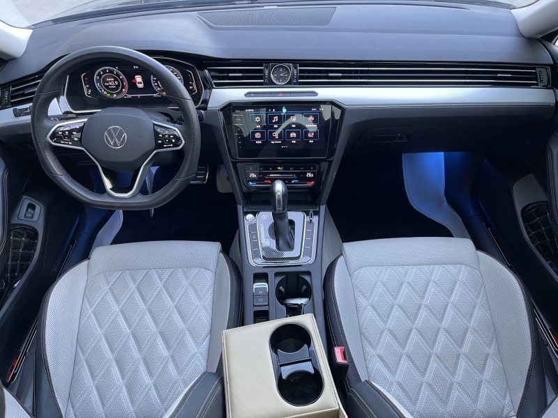 济宁23年大众迈腾4