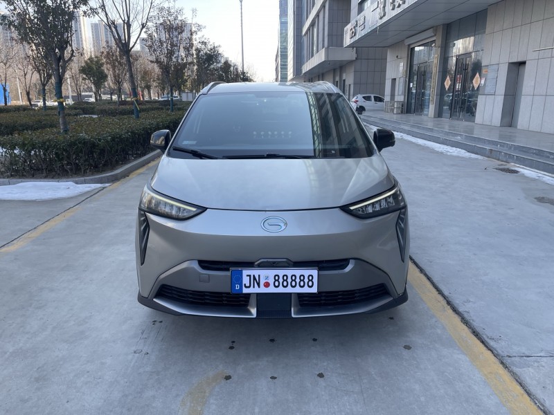 济宁22年传祺埃安Y1